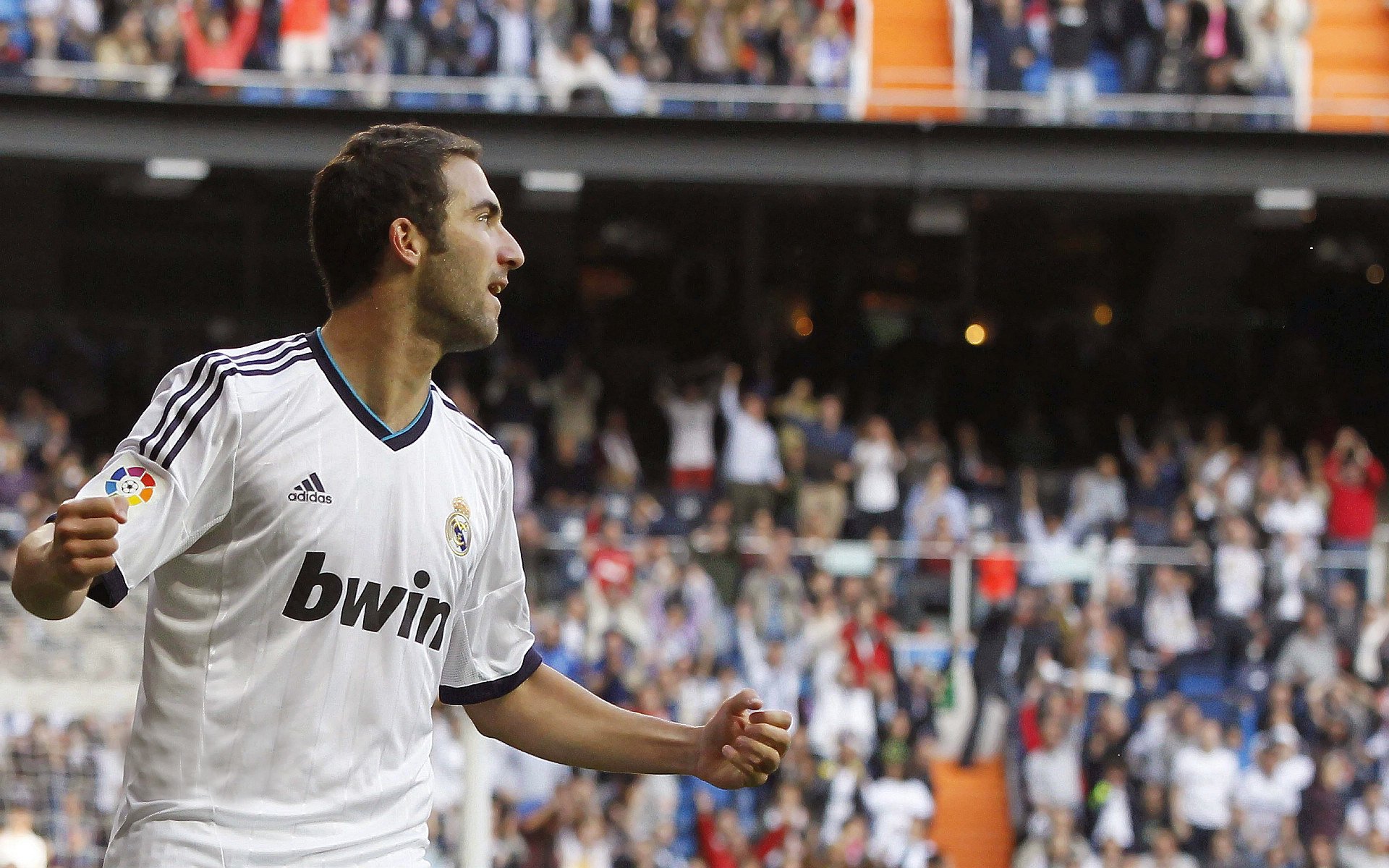 欧冠小组赛：本菲卡客场击败尤文 “老妇人”陷入舆论风暴